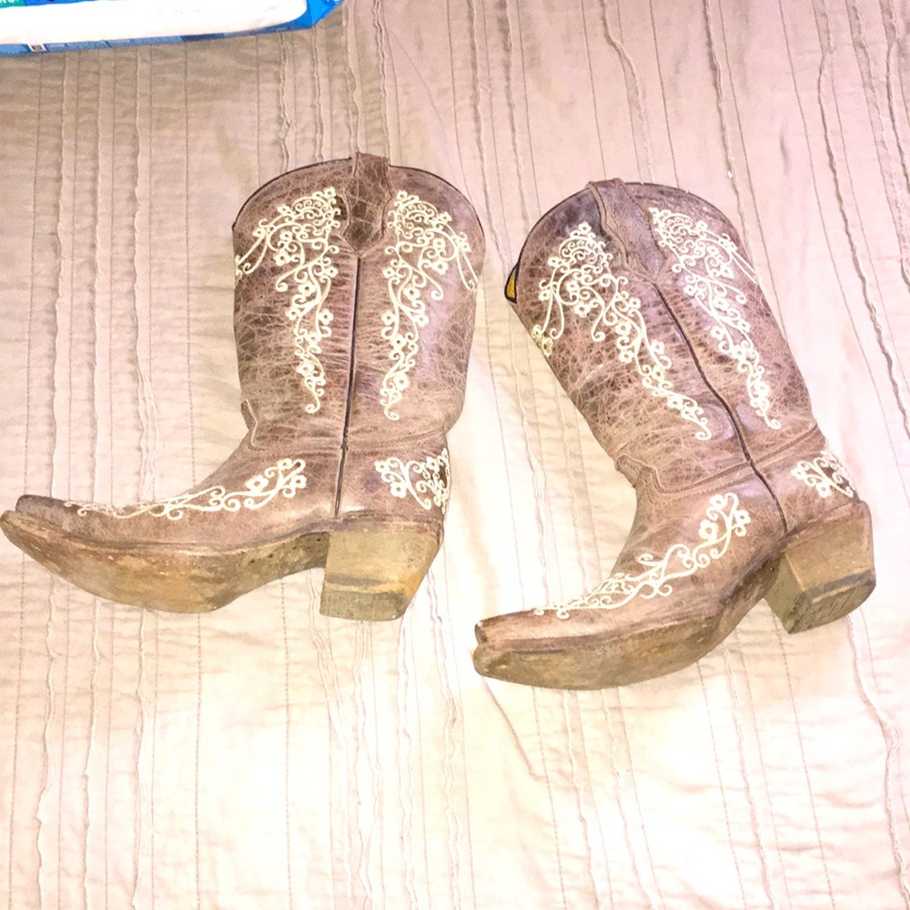 Kids corral boots